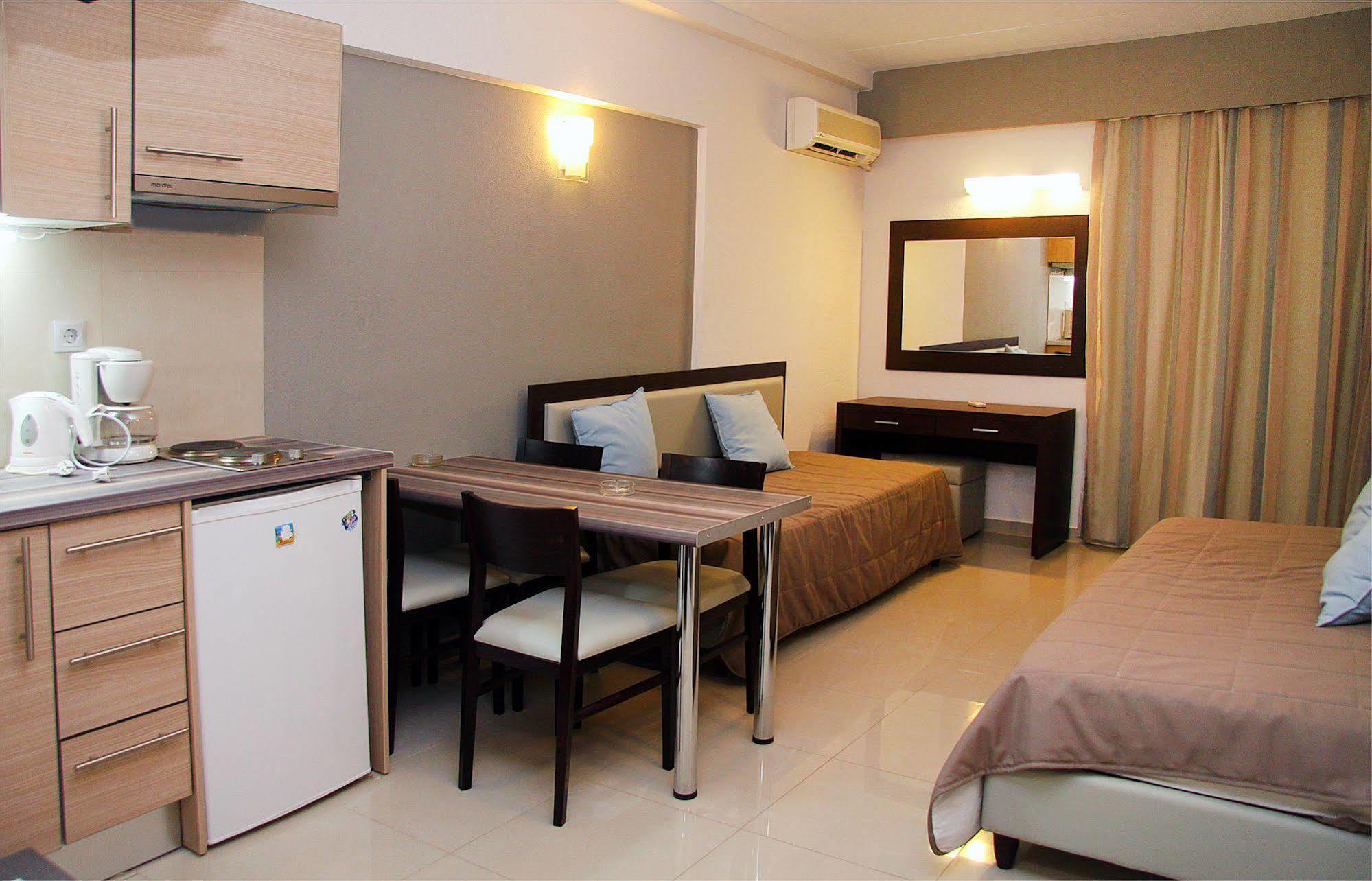Agela Hotel & Apartments Città di Kos Esterno foto